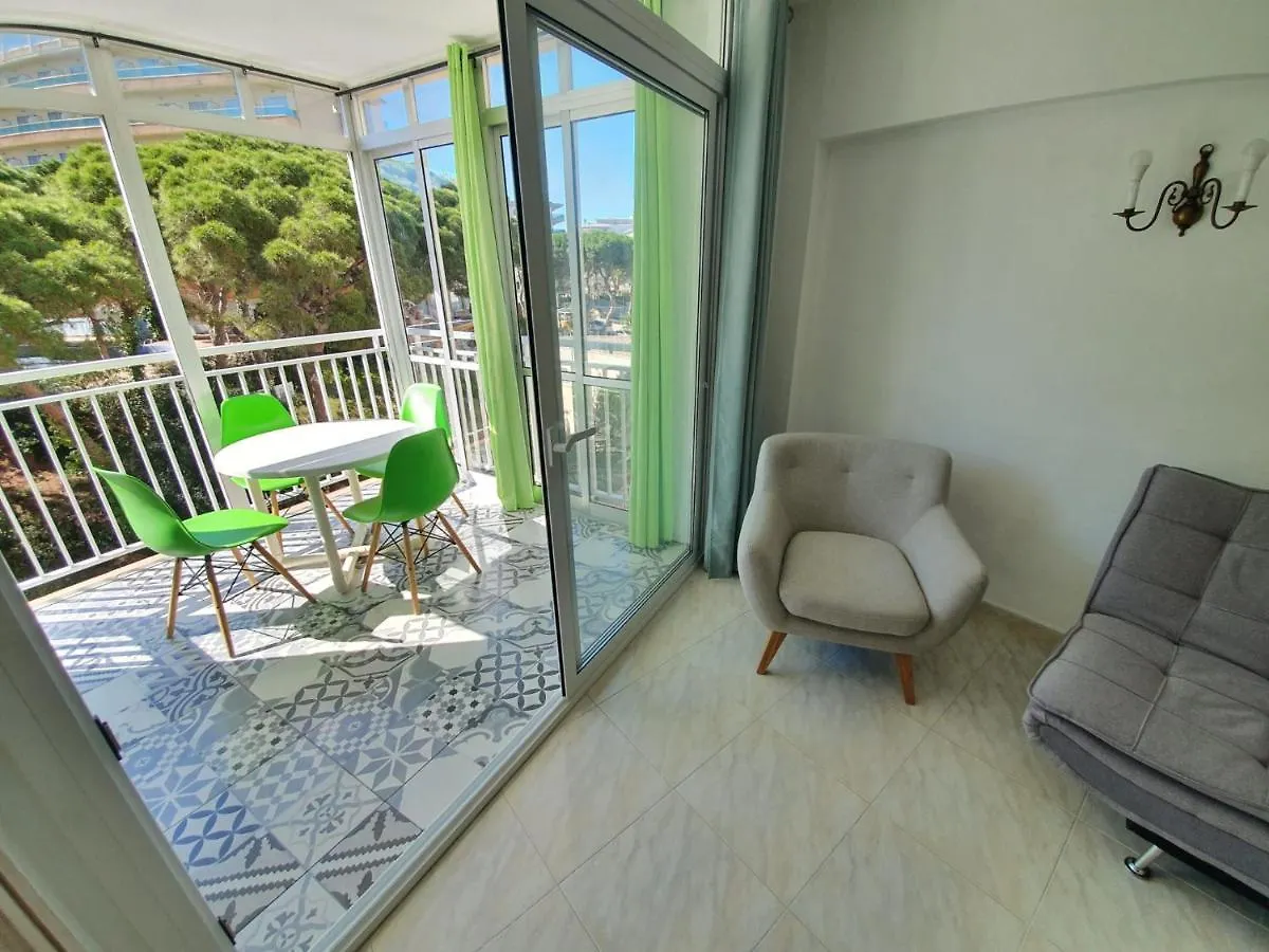 Apartment Near The Sea For 4 People Salou