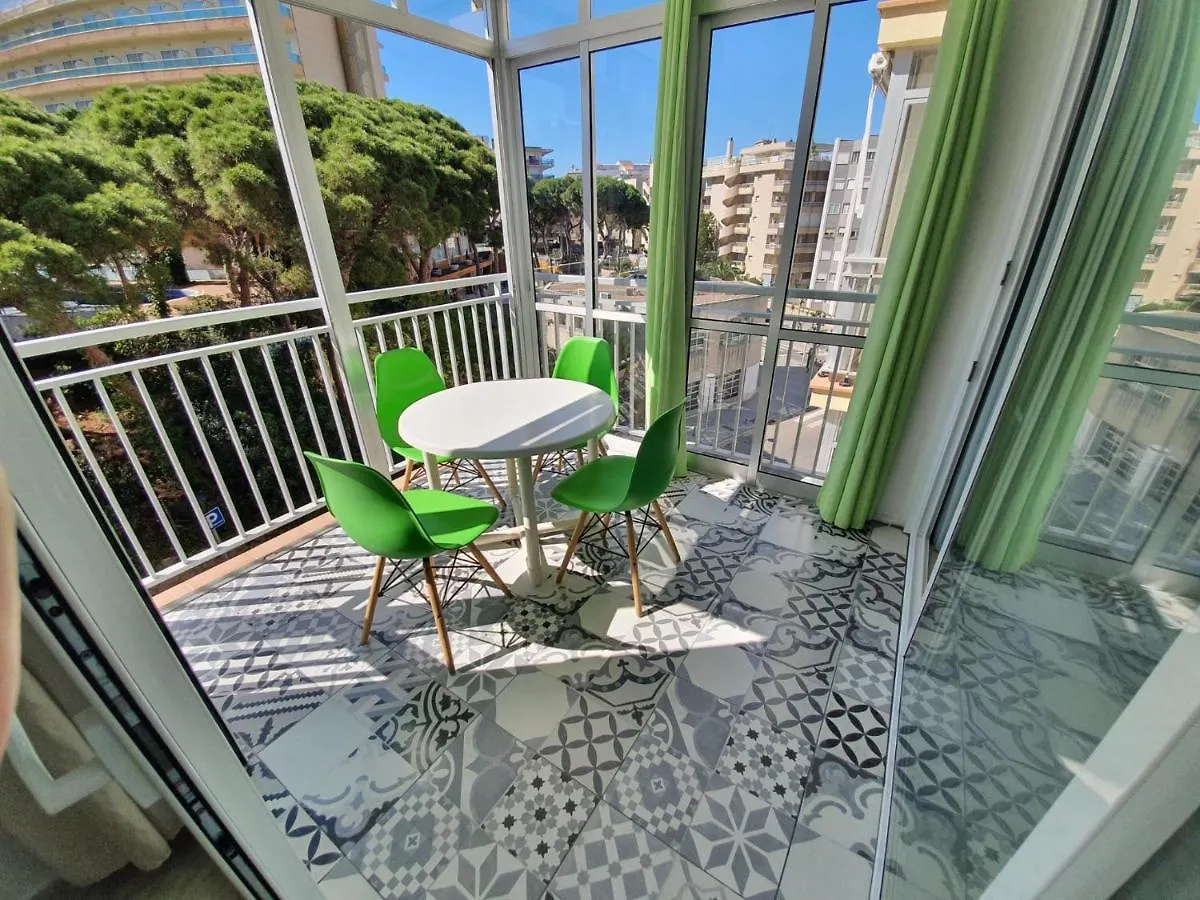 Apartment Near The Sea For 4 People Salou